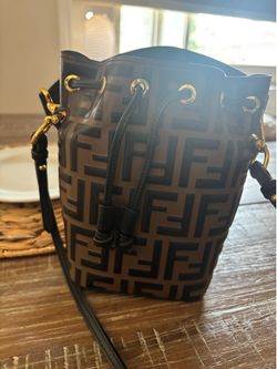 Fendi purse