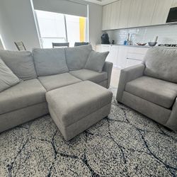 Living Spaces Couch w. Queen-Sized Pull-Out Bed; Matching Storage Ottoman & Chair