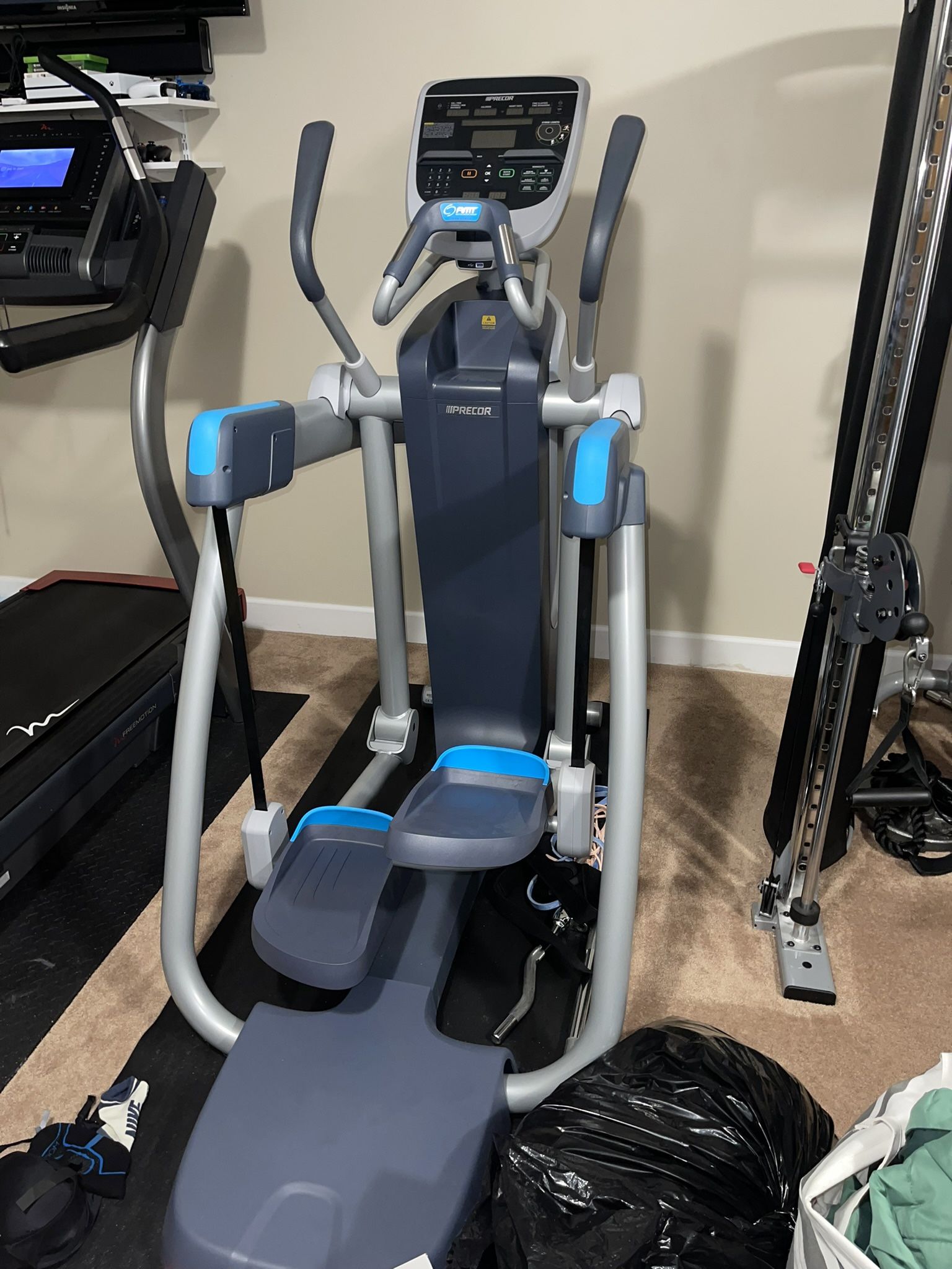 Precor AMT Open stride elliptical