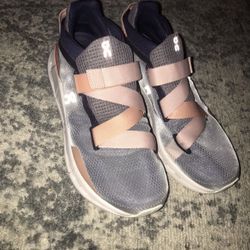 ON CLOUD Swiss Engineering CLOUDTEC WOMENS SHOES SIZE W8.5