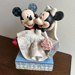 Mickey & Minnie Wedding Figurine 