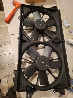 2010----2017 Ford expedition,Lincoln navigator/2010---2014 Ford F-150 electric radiator fan assembly
