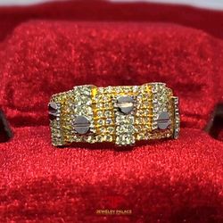 Elegant Gold and Diamond Ring 10K Yellow Gold 1.20ctw Diamond 