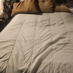 Bedroom Set With  Furniture And With Appliances