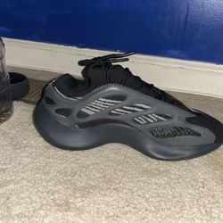 Yeezy 700 Alvah