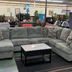 Jinllingsly Gray Sectional Seccional Couch,  Have Delivery 