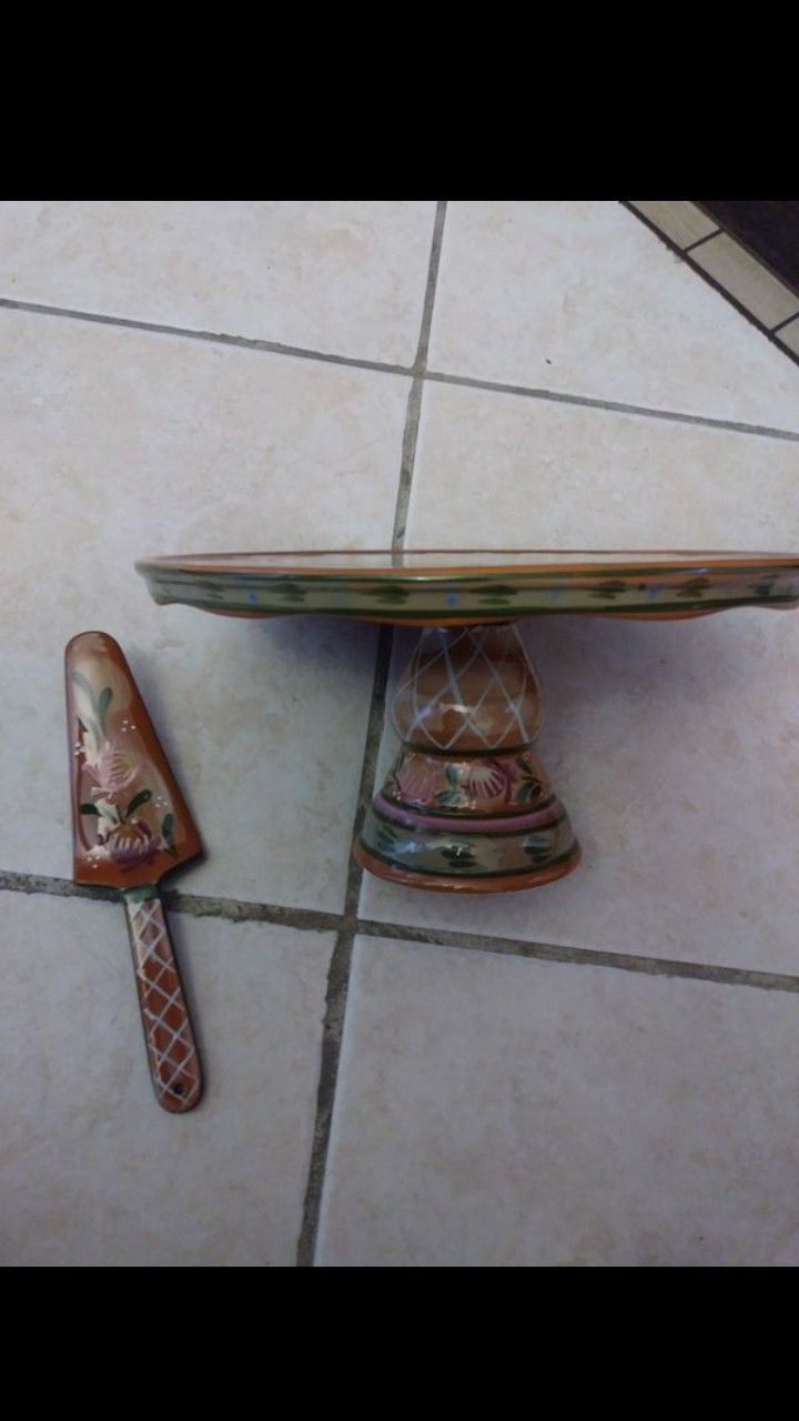 Cake stand