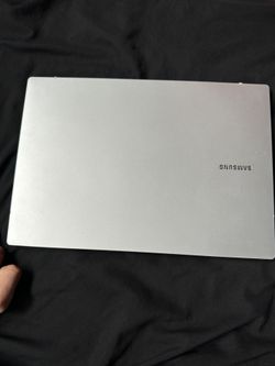 Laptop Samsung Book Go 5G 2022