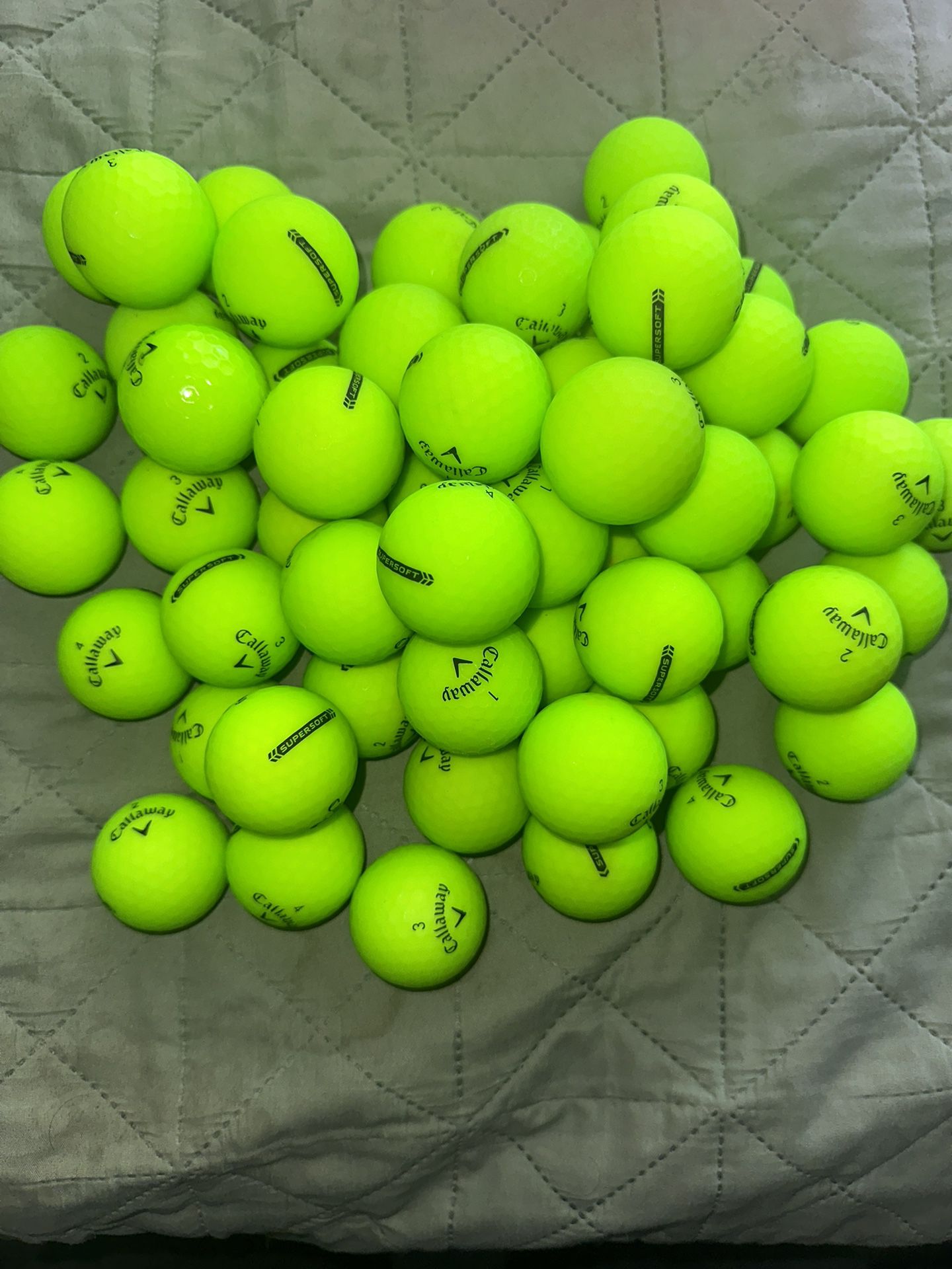 50 Callaway Matte Greens Supersoft Golf Balls 