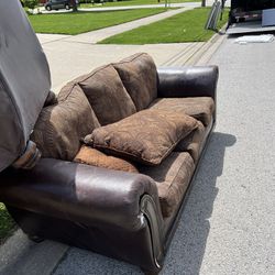 Free Couches in good condition. 