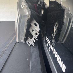 Headlights , New Condition 2015 Nissan titan