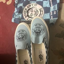 Brandnew Vans Shoes ( Size 10)