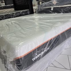 King Sizes Mattress And Box Spring Tempur-pedic LuxeAdapt Firm