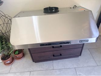 New Range hood fan w/light