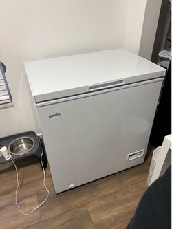Deep freezer