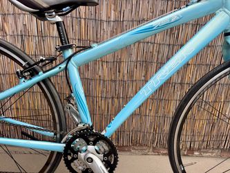 Small Womens Trek 7.5 FX Hybrid