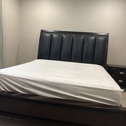 King Size Bedroom Set Solid wood