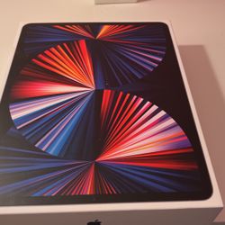 iPad 12.9 Brand new256gig