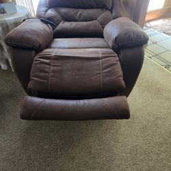 Leather Electric Recliner $300