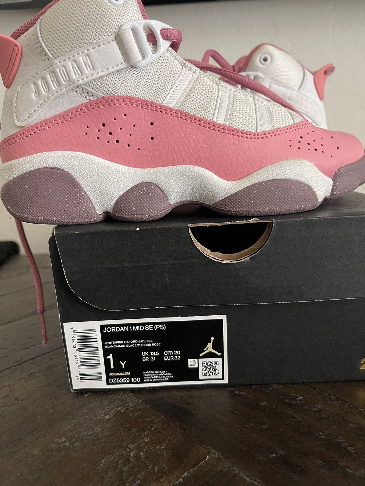 Girl Jordan Shoes