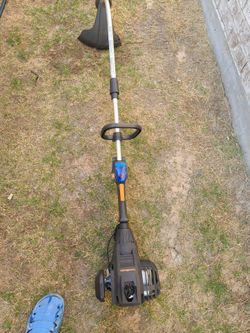 No pull weedeater just press button and go... take 150cash for it...only used a few times