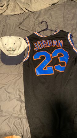 supreme hat & mj tunesquad jersey