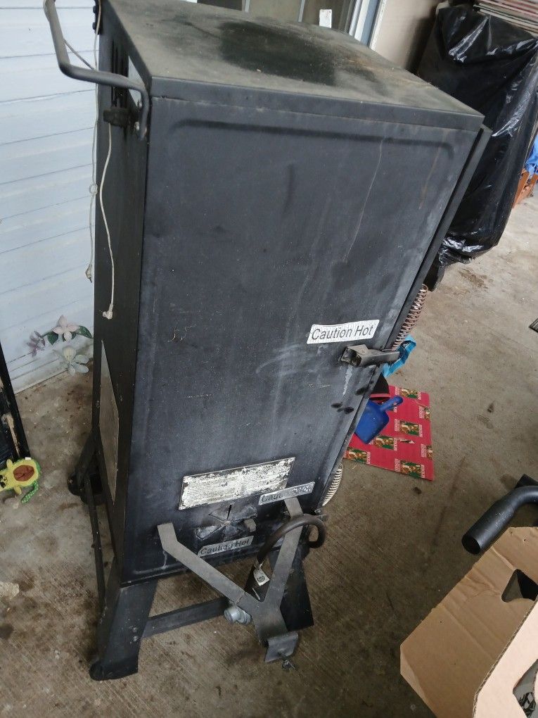 Gas Smoker