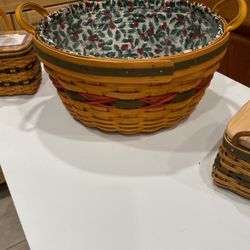  Vintage  Longaberger Christmas Edition Popcorn Basket With Proctor and Liner