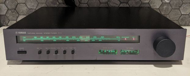 Vintage Yamaha T-1 Stereo AM FM Tuner