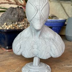 The Amazing Spider-Man 3D Printed Bust Statue – 6.5” Gray Collectible Figure