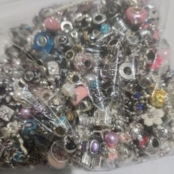 Free Pandora Charms 30 Pices 