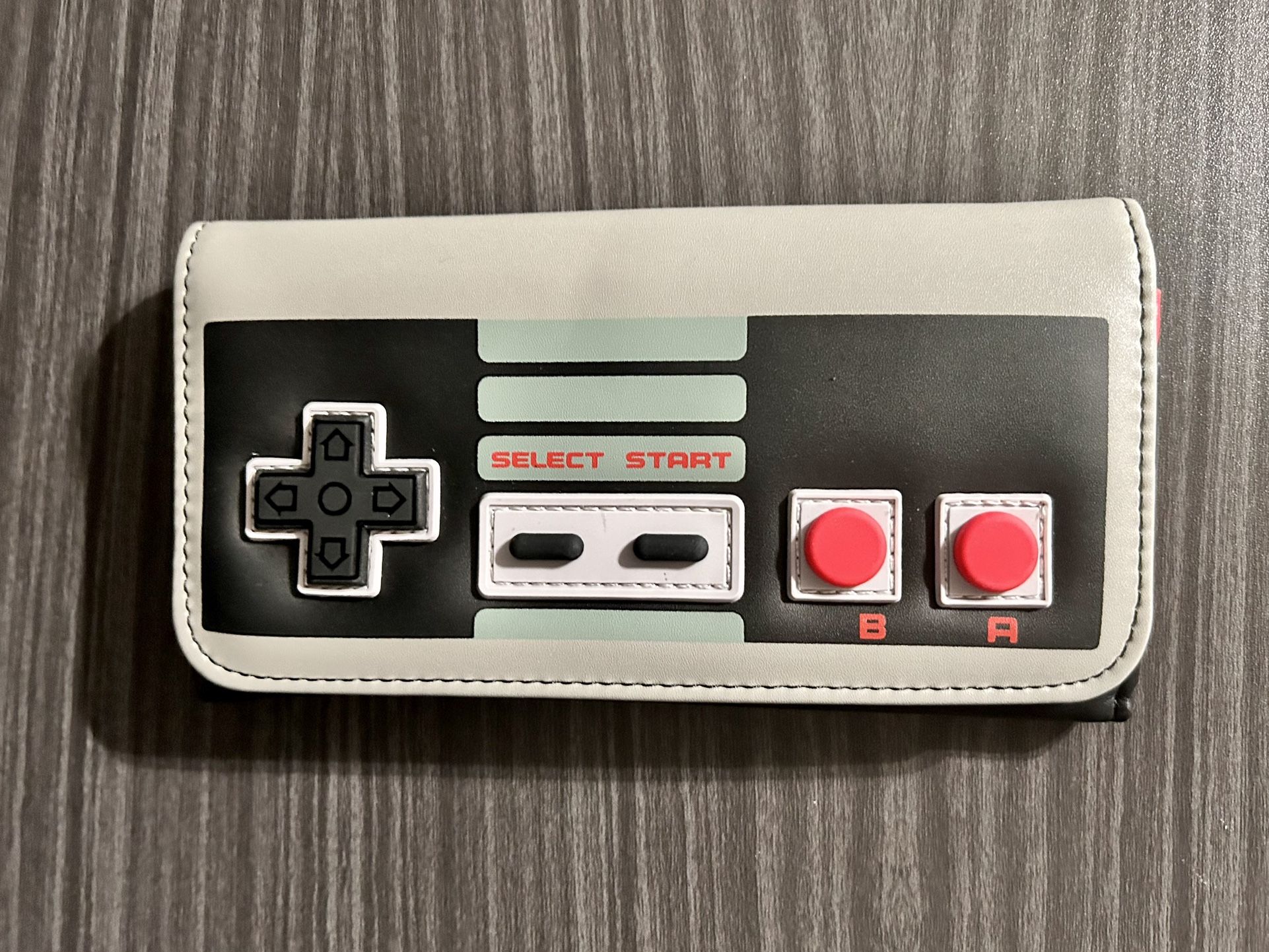 Classic NES Card Money Holder 