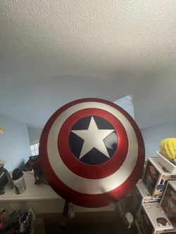 Marvel Legends - Captain America Shield Replica