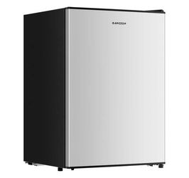 Never used Mini Fridge 2.6 cu Brand new in the box!