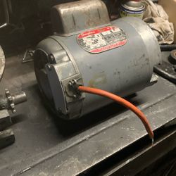 Electric Motor. 1 Hr. 115 Volts. Good Condition