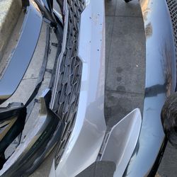 Kia K5 Front Bumper And Grille