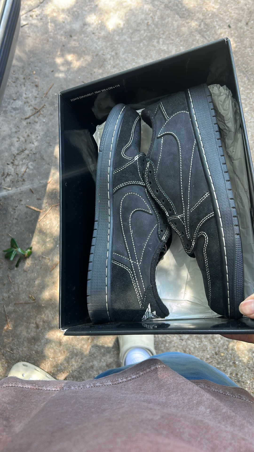 Jordan 1 Travis Scott