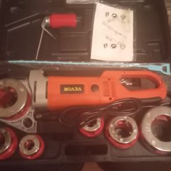 Brand New Pipe Threader 