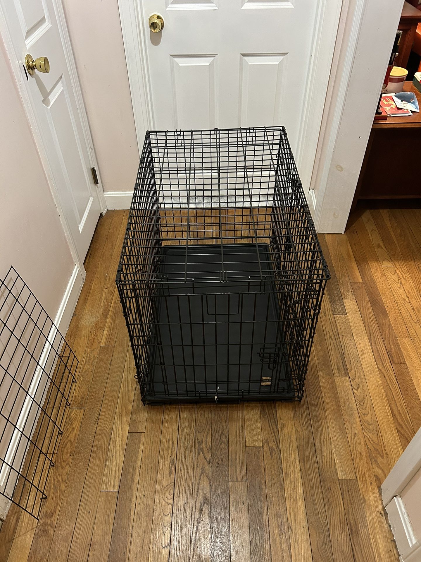 Foldable Two Door Dog Crate With Divider And Instructions