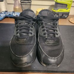 Nike Air Max size 9. Used but good condition.