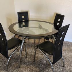 Modern Glass Top Dining Table 4 Black Chairs