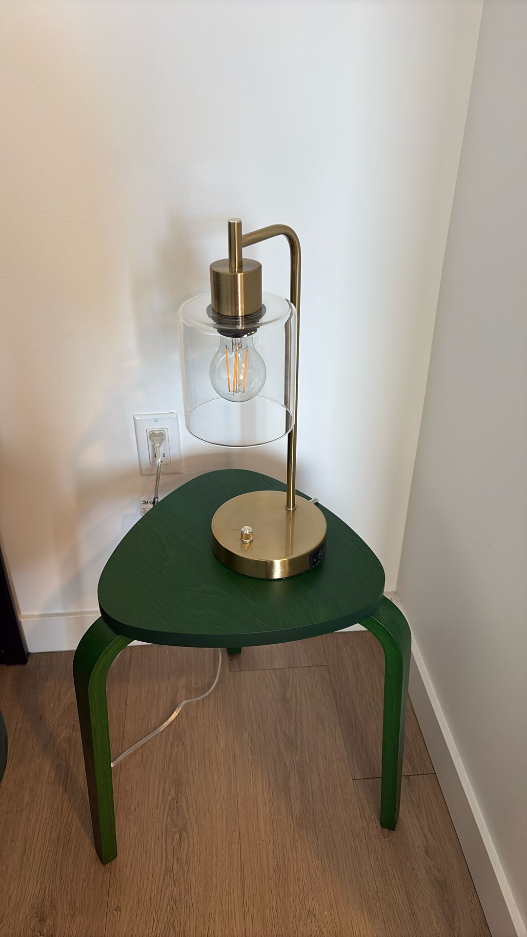Lamp With USB Ports