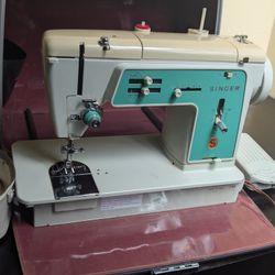 Vintage Singer Sewing Machine A8, Made in Japan, Tested Working