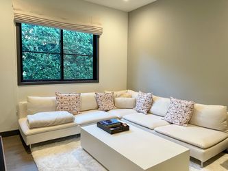 5-Seat Sectional Sofa – Cream / Ivory – Modern & Textured