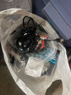 Bag with cables