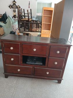 HOUSE FURNITURE