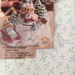 Cherished Teddies Skaters Waltz