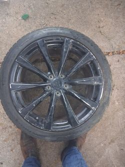 Infiniti 19 in rim and tire