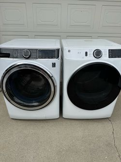 GE Extra Large Capacity Washer and Dryer Electric Set