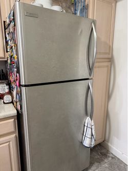 Frigidaire Refrigerator